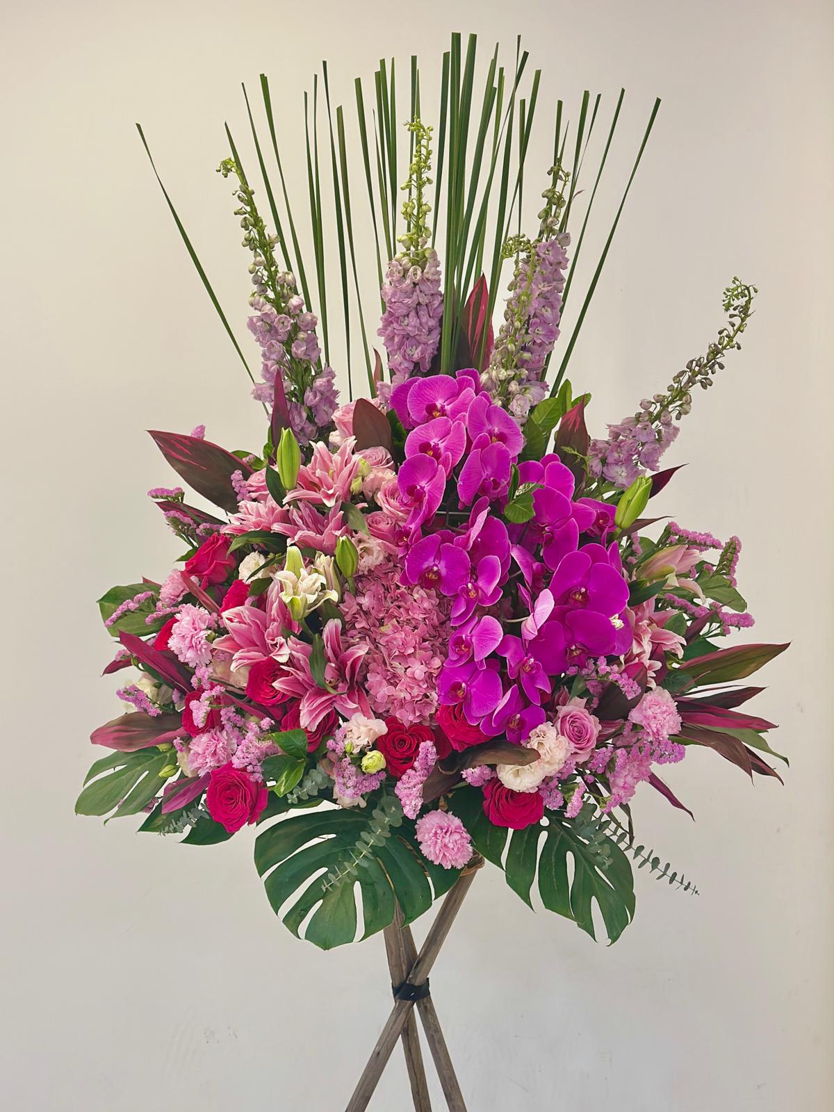 GO 2002 蝴蝶蘭喜慶花籃
