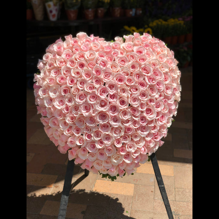 FF 1004 悼念心形花牌