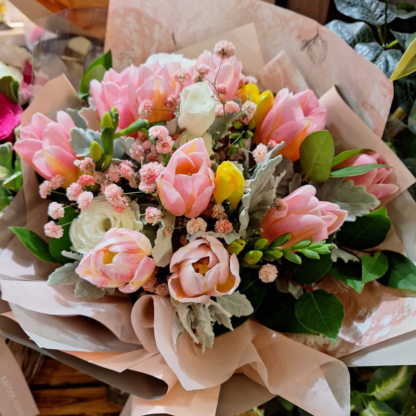 BQ 1001 鬱金香花束